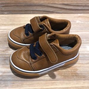 Cat&Jack Velcro Dress Sneaker Shoes
